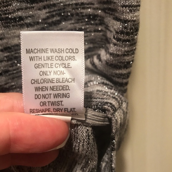 APT 9, WOMANS PEWTER SEMI FITTED TUNIC - Picture 4 of 4